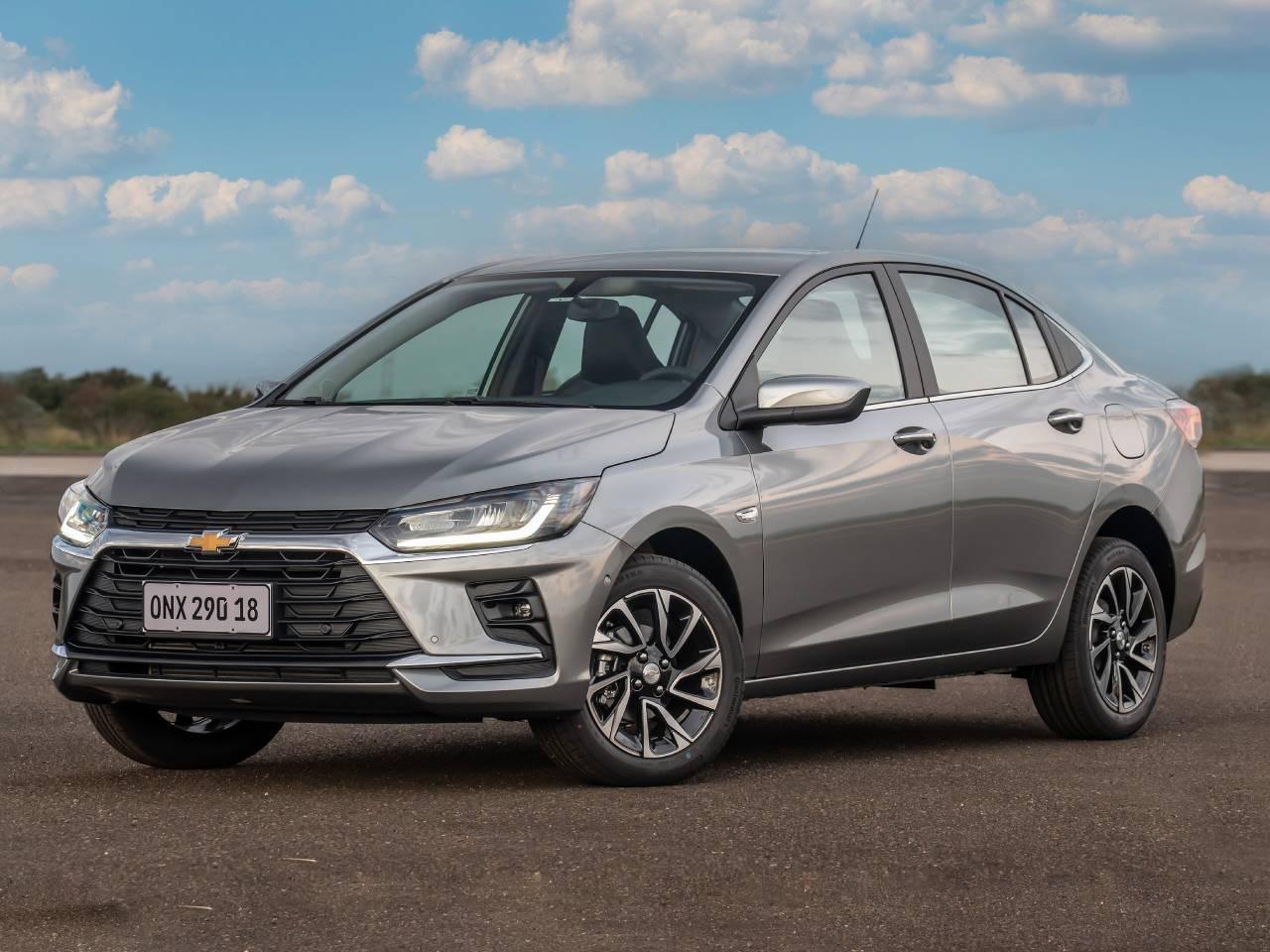 Chevrolet Onix Plus — foto 1